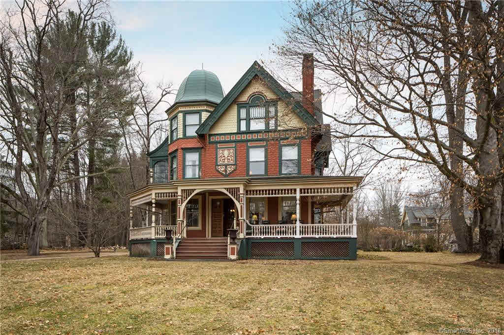 Building photograph for 462+464 LIME ROCK ROAD